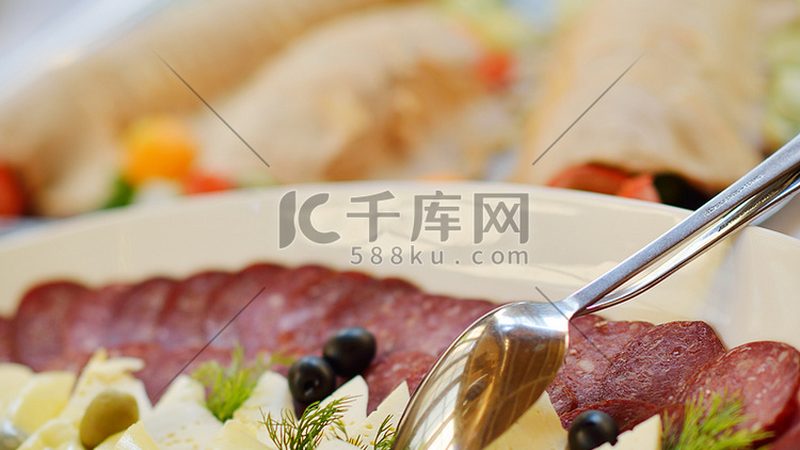 零食批发厂家，如何选择更靠谱？**