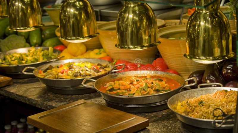 零食贴牌批发市场，选对渠道比压价更重要